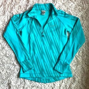 Avalanche turquoise blue and green pullover size small